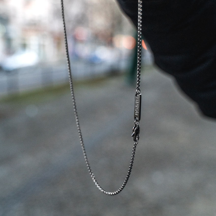 Silver round box chain necklace