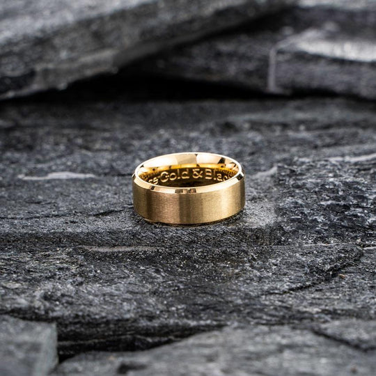 Gold Men's Signet Ring – RoseGold & Black Pty Ltd