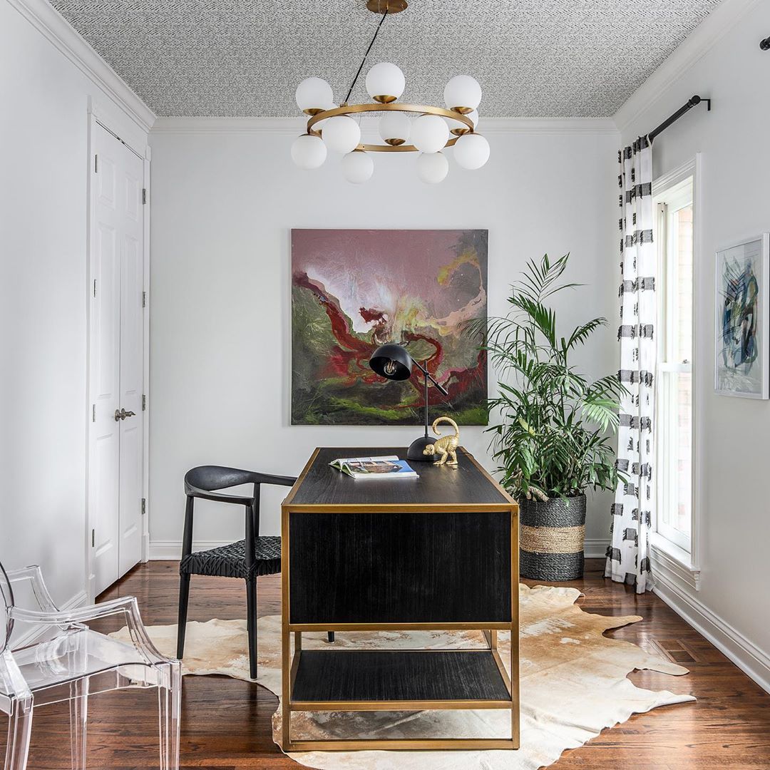 https://cdn.shopify.com/s/files/1/1566/9911/files/Mid-century-modern-home-office-with-wallpapered-ceiling_2048x2048.jpg?v=1587053817
