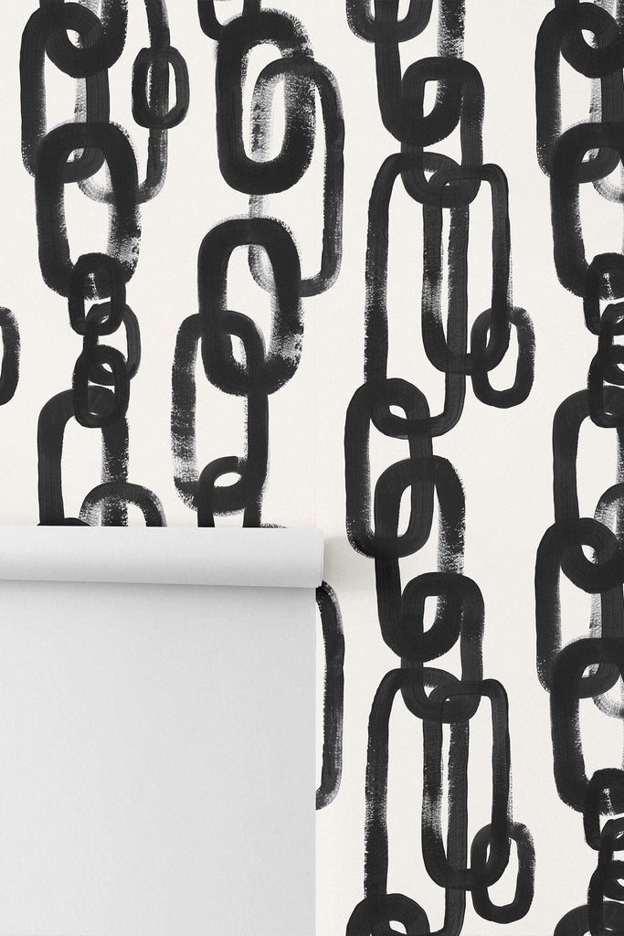 Modern mid-century style chain pattern made with black brush strokes