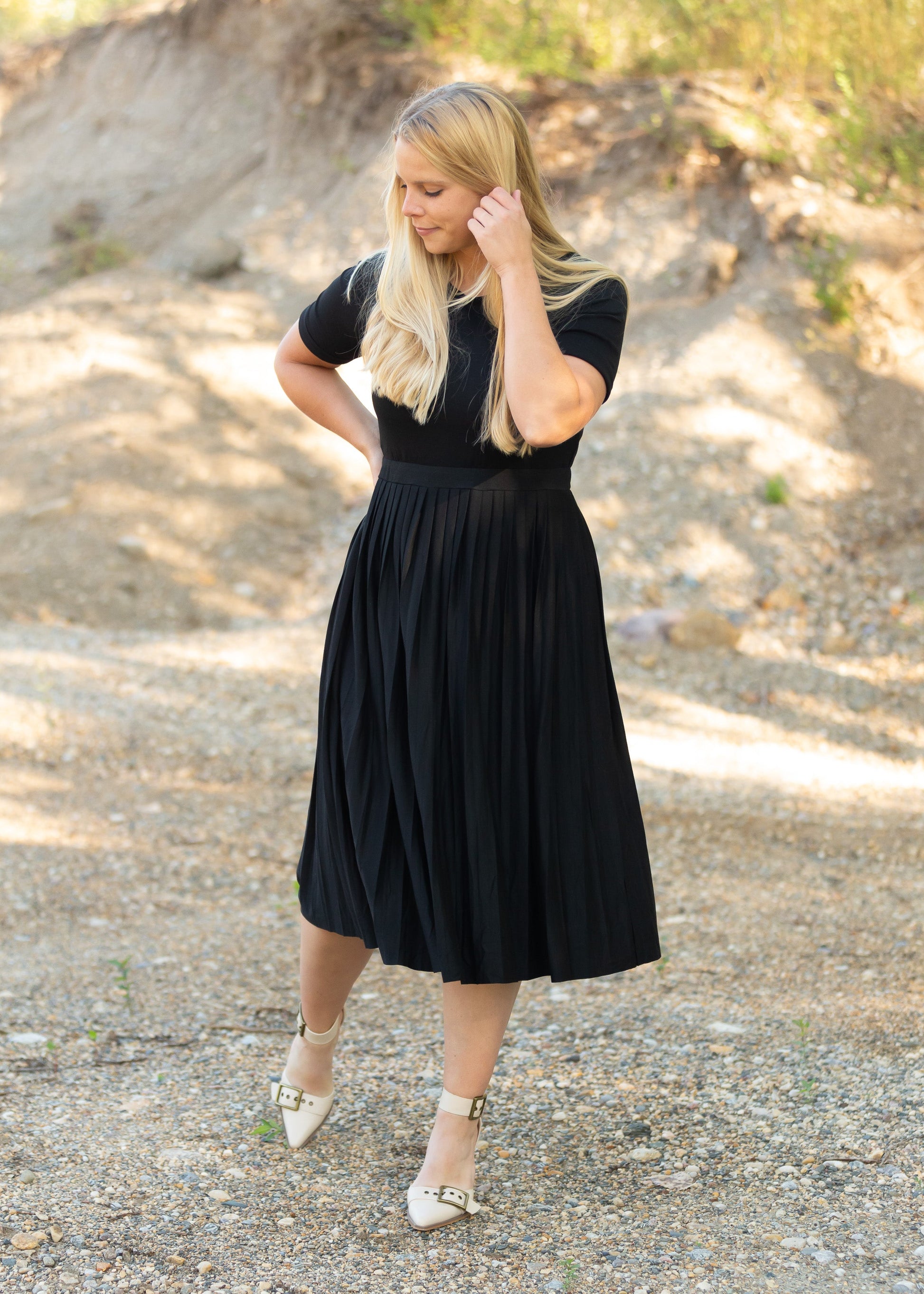 Emersyn Black Pleated Midi Dress - FINAL SALE – Inherit Co.