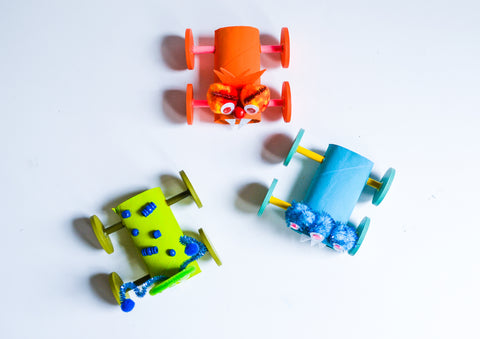 Designer Builds Cute Little 3D-Printed Robots With Tissue