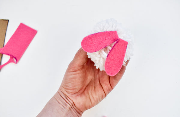 Pom Pom Bunnies DIY | Kid Made Modern