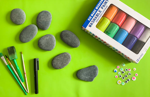 https://cdn.shopify.com/s/files/1/1568/1501/files/Kid-Made-Modern-Painted-Monster-Rocks-DIY-1_600x600.jpg?v=1652295863