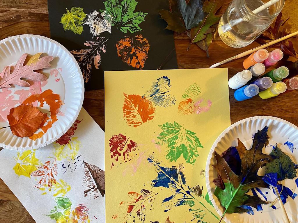 Leaf paint art