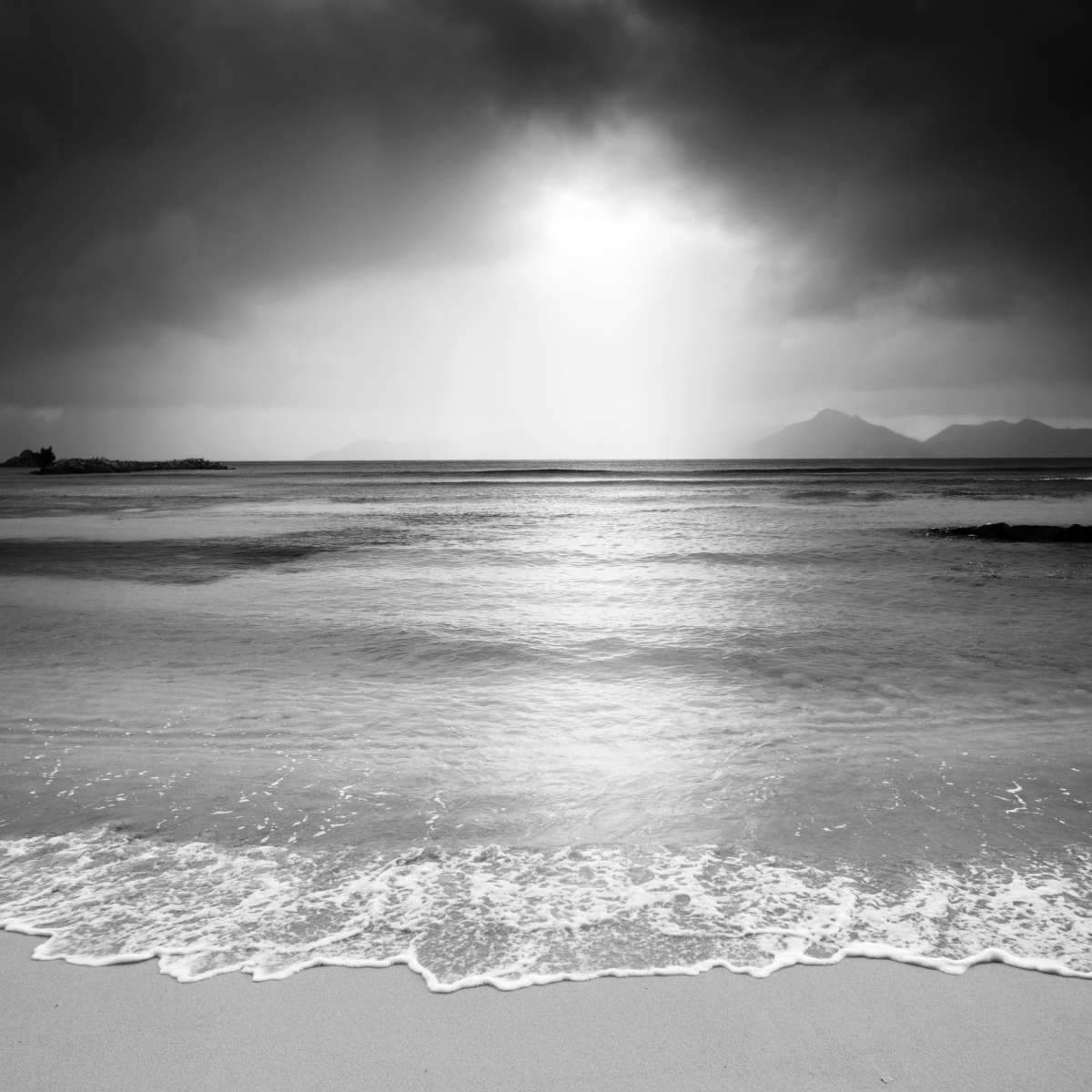 black and white beach background