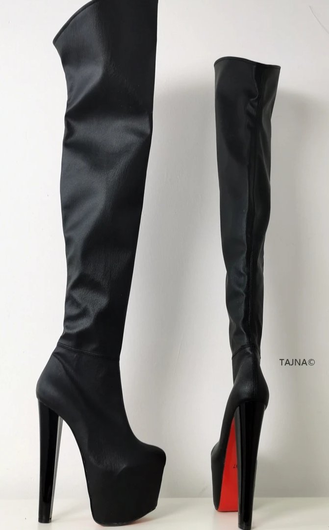 Black Over The Knee Boots | Tajna Club