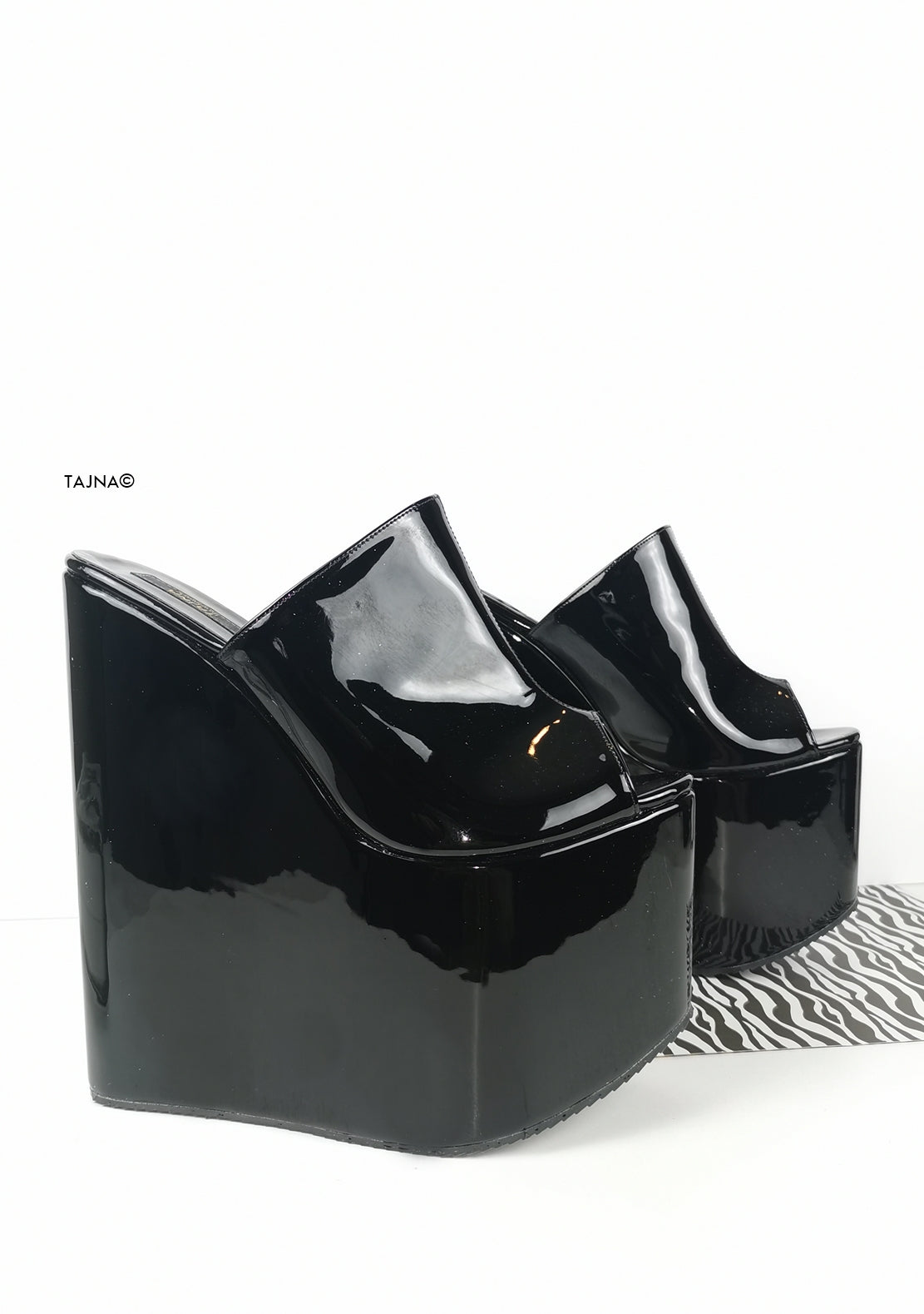 Peep Toe Black Patent Extreme Wedge Mules Tajna Club