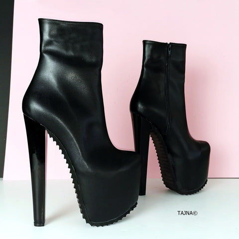 Serrated Sole Black Chunky Heel Ankle Boots – Tajna Club