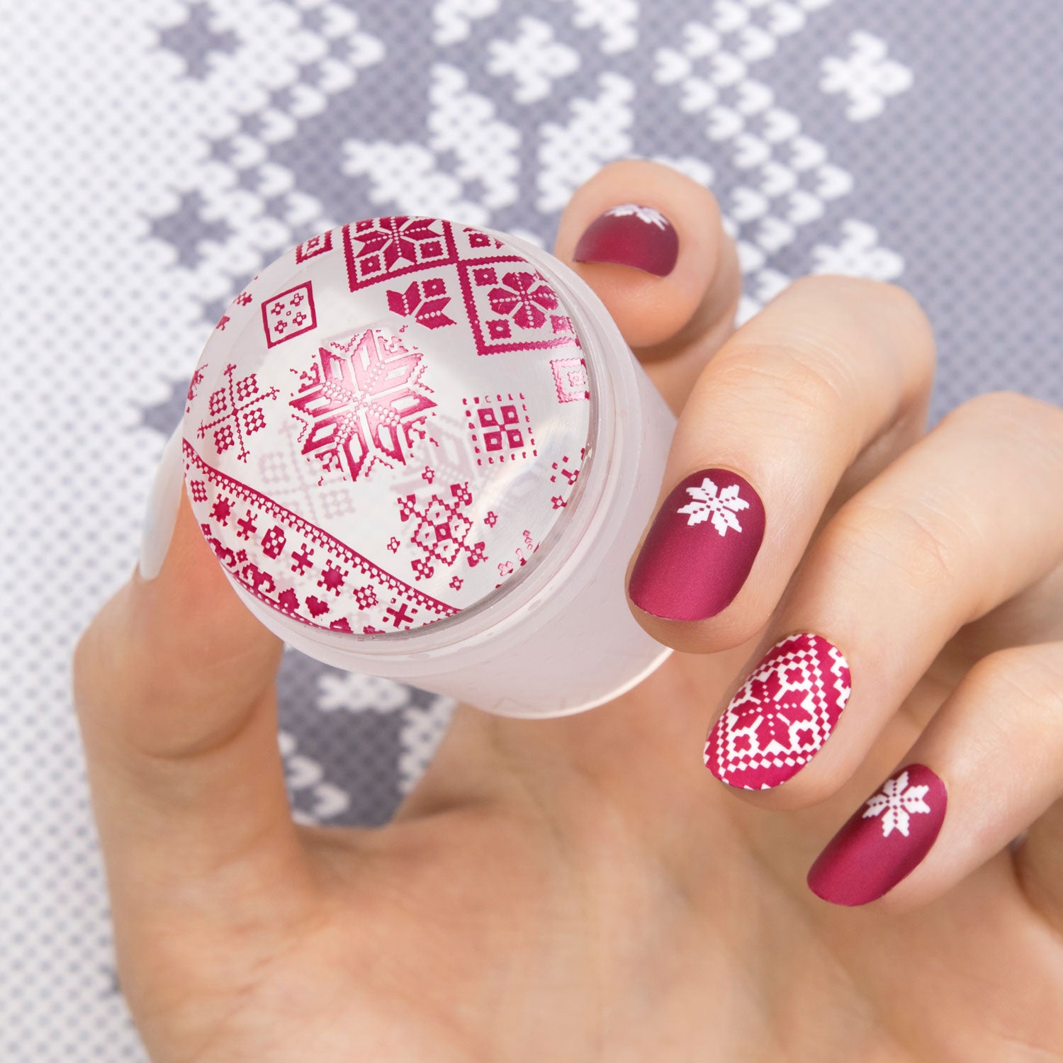 Snowflake nail art tutorial - Nail Lacquer UK