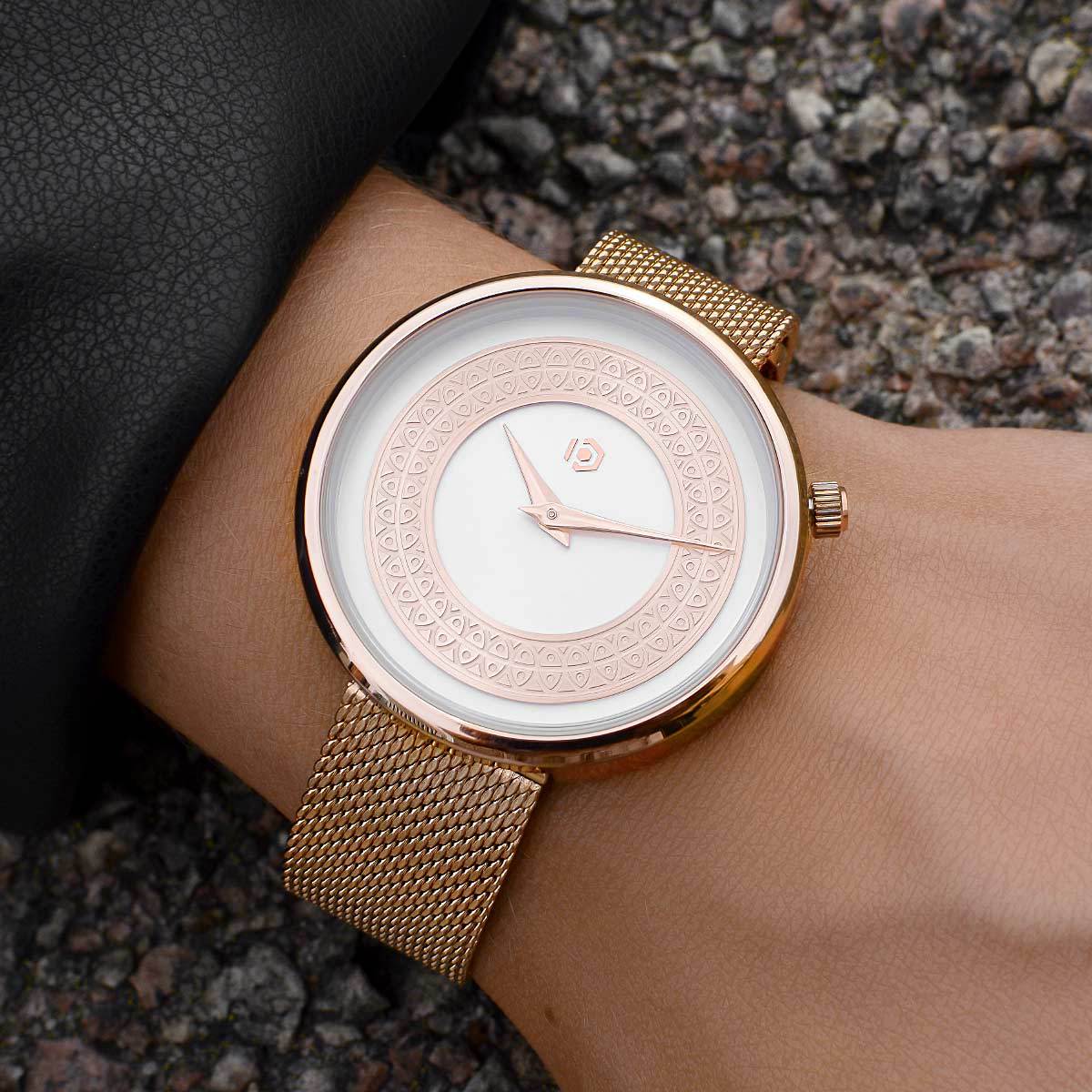 Image of Chloris Rose Gold Round Face Mesh Band Watch