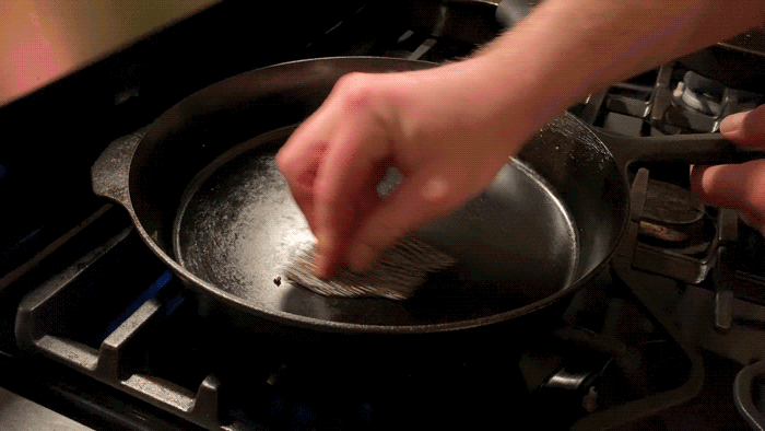 How To Clean A Cast Iron Skillet With Chain Mail 