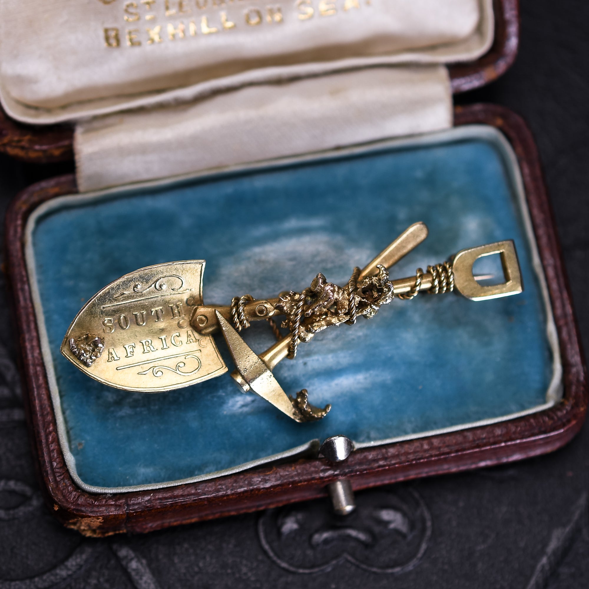 Victorian South Africa Gold Digger Brooch – Butter Lane Antiques