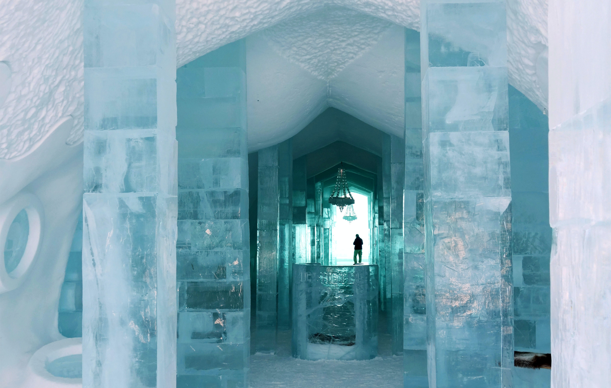 ice hotel in sweden