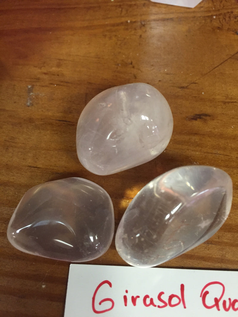 Girasol Quartz Tumbled Stone – The Rose Quartz Stand