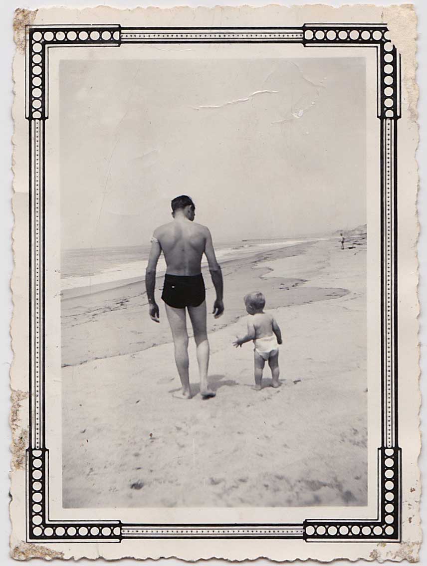 Hot Dad and Son on Beach: Vintage Photo – Homobilia