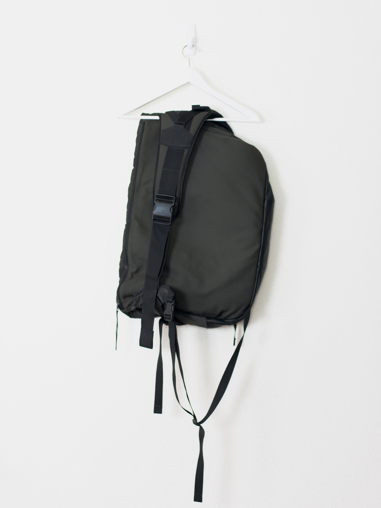 visvim ballistic e-cat 28L shaker black | housecleaningmadison.com