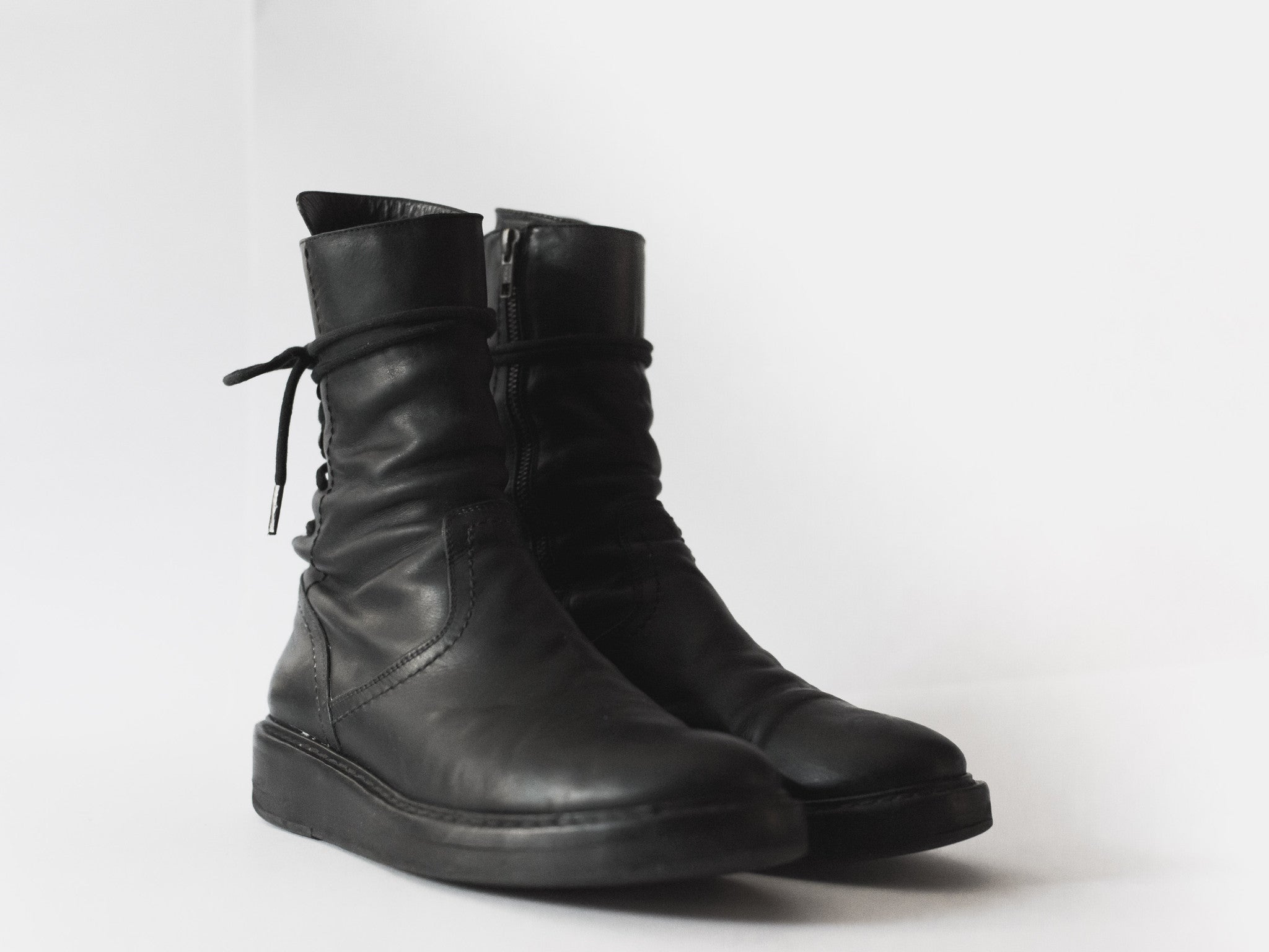 Ann Demeulemeester Back Lace Corset Vitello Boots – HUIBEN