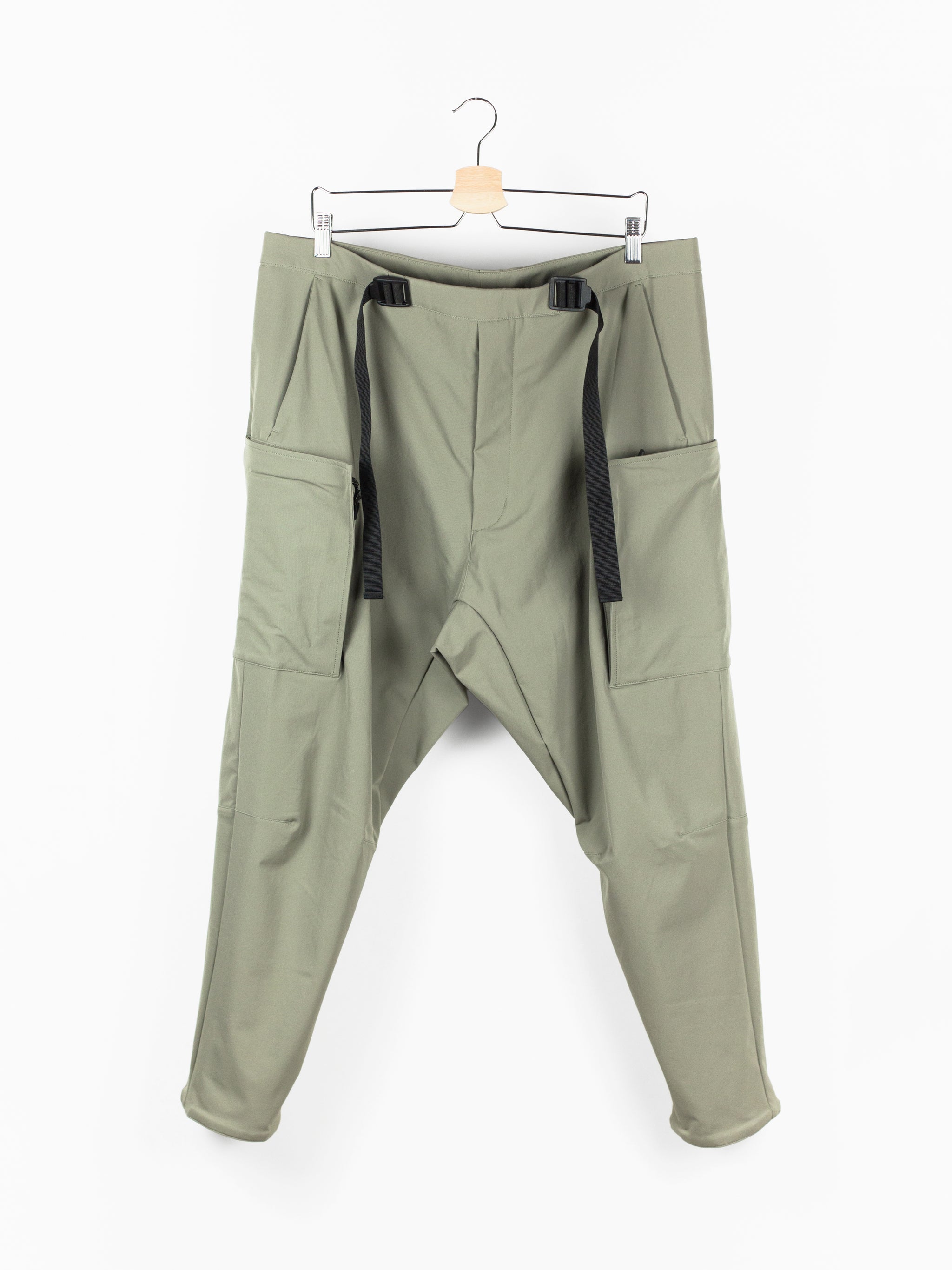 Acronym AW20 P31A-DS, Alpha Green – HUIBEN