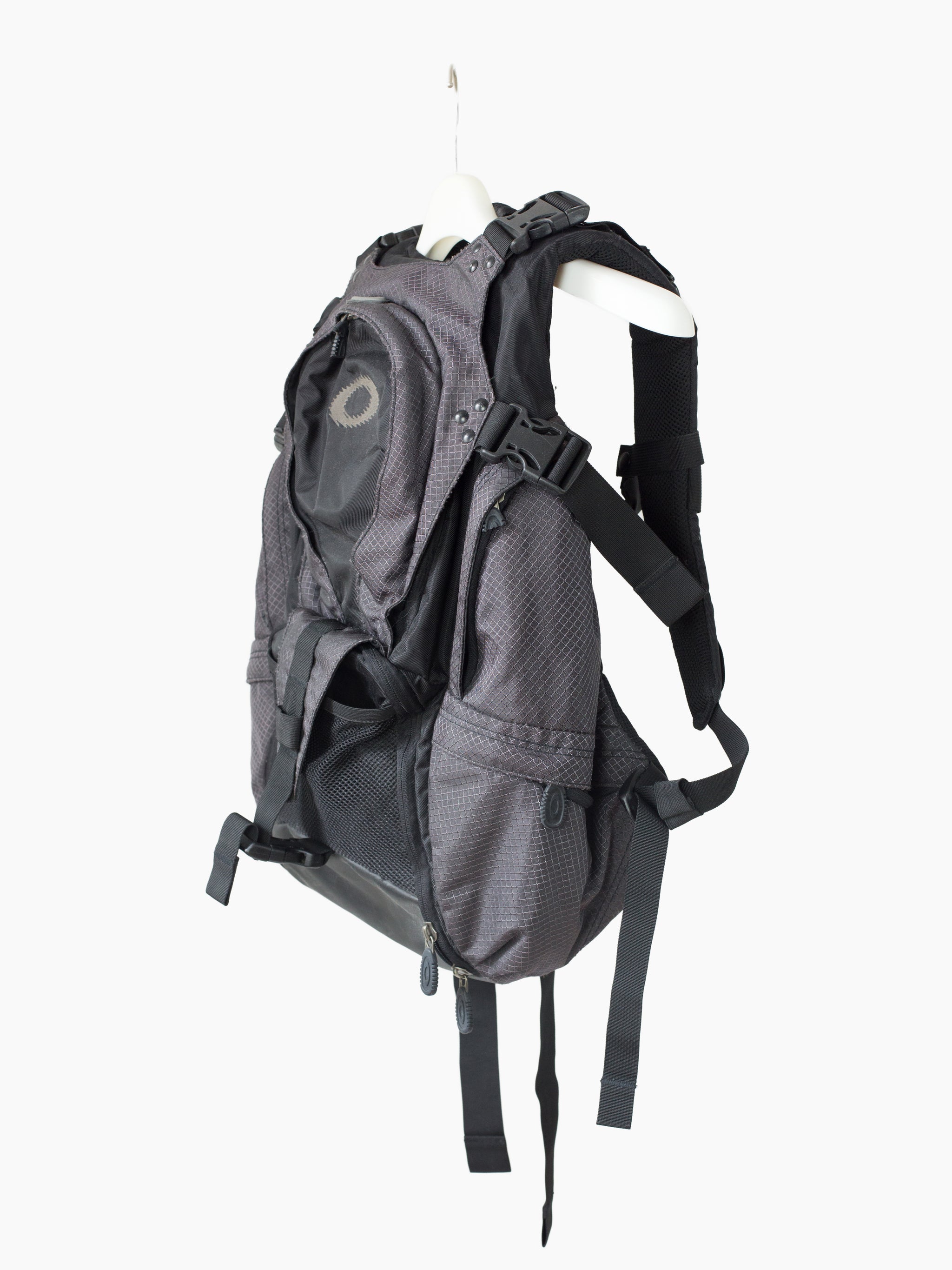 00's OAKLEY Icon Tactical Backpack　 y2k