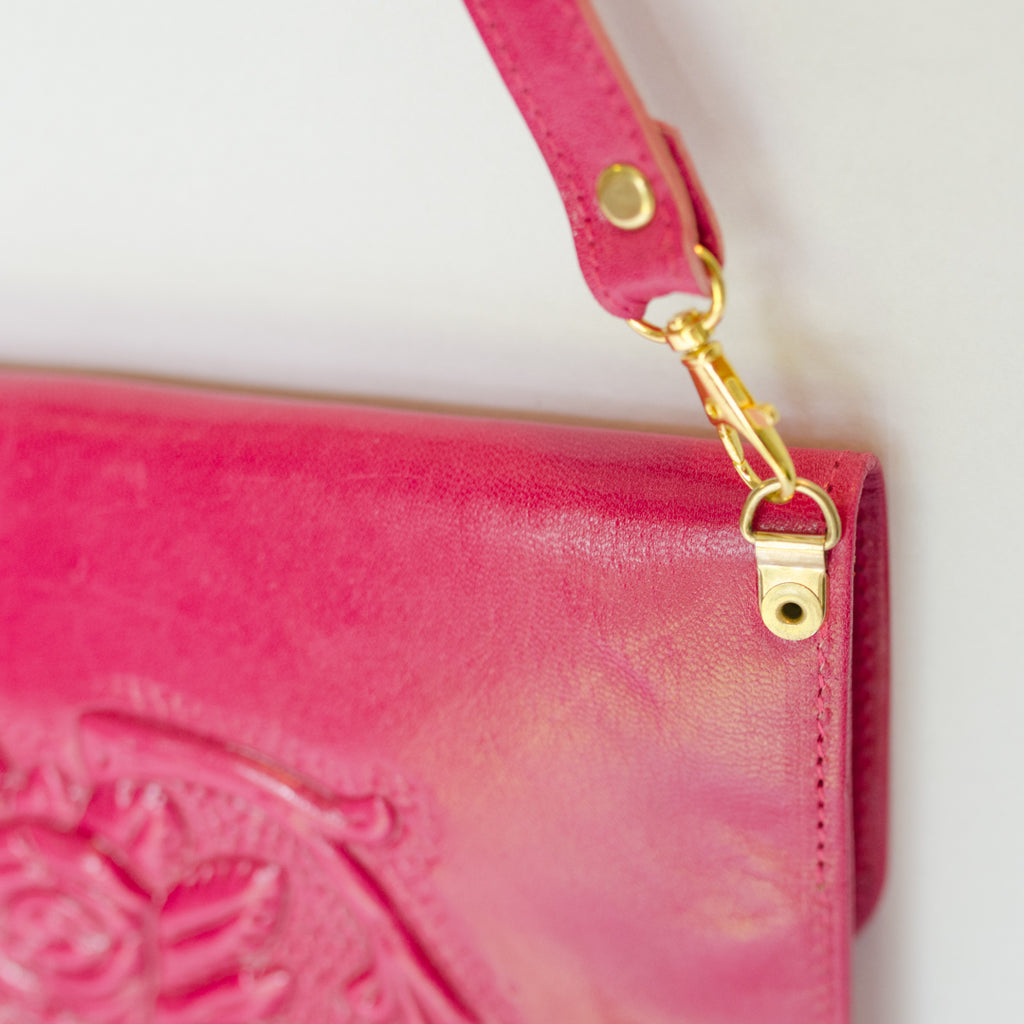 Analita pink leather clutch