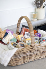 Load image into Gallery viewer, Flavours Gourmet Picnic Hamper
