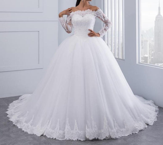 puffy lace wedding dress