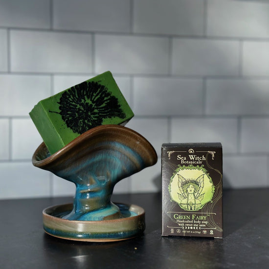 https://cdn.shopify.com/s/files/1/1578/8029/files/GreenFairyArtisanSoap.jpg?v=1701205907&width=550