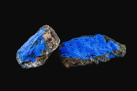 Cobalt is a chemical element present in the enameled mineral, blue pigment for industrial use