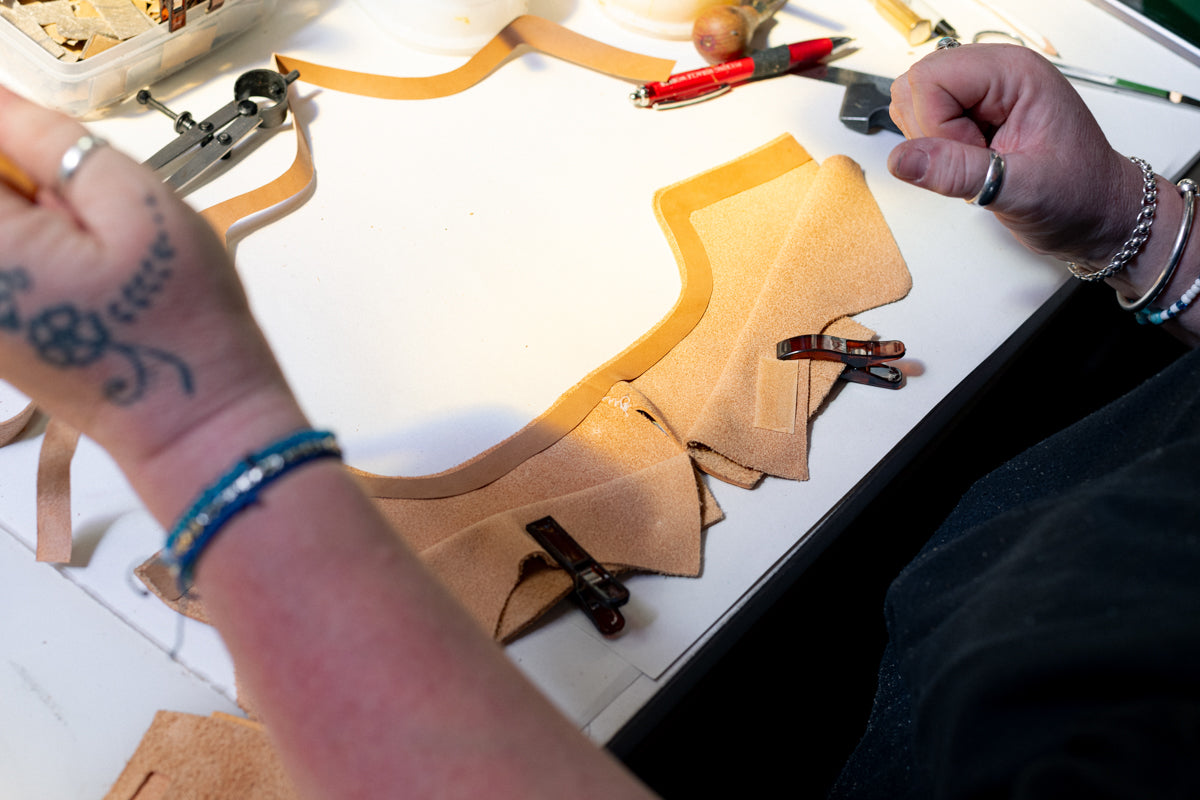 Oak bark collar inserted, pegs to be removed to hide it