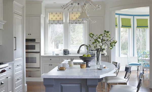 dream white luxury kitchen | Designer Spotlight: Meredith Heron | Arianna Belle Blog