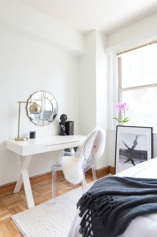 interior designer Shannon Claire Smith | black and white bedroom | Arianna Belle Blog