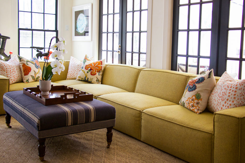 How to Layer Decorative Pillows on a Sectional Sofa – Arianna Belle