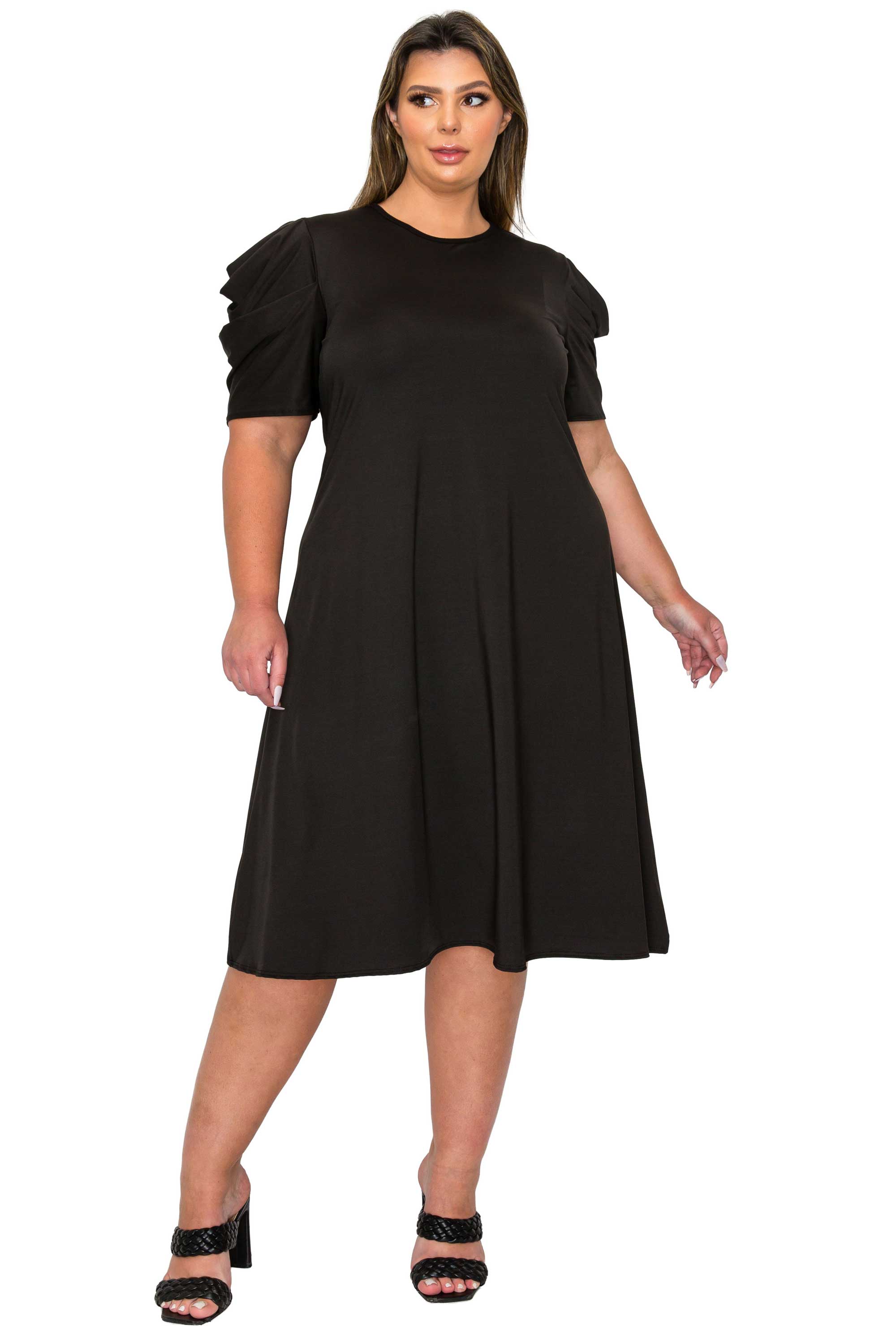 Online plus-size fashion options