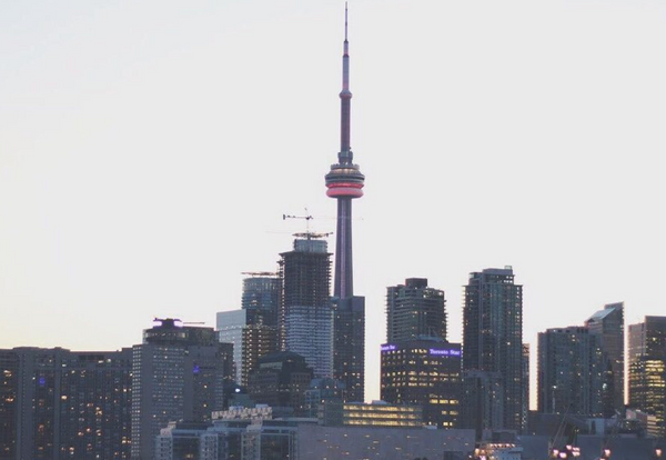 Photo of the Toronto CN Tower at dusk.