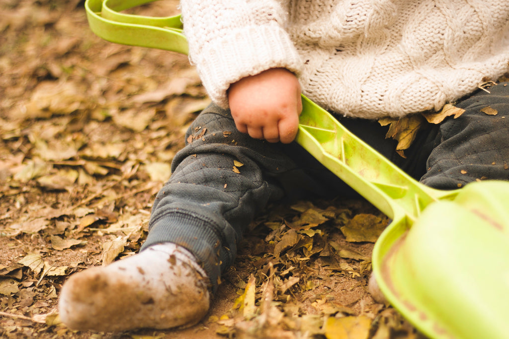 7 Razones por las que los Niños Necesitan Jugar al Aire Libre (y Cómo Hacer que les Interese)