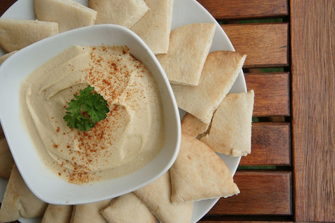 hummus and veggies