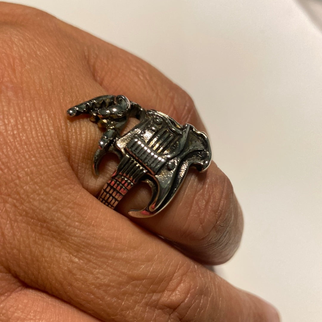 Guitar ring