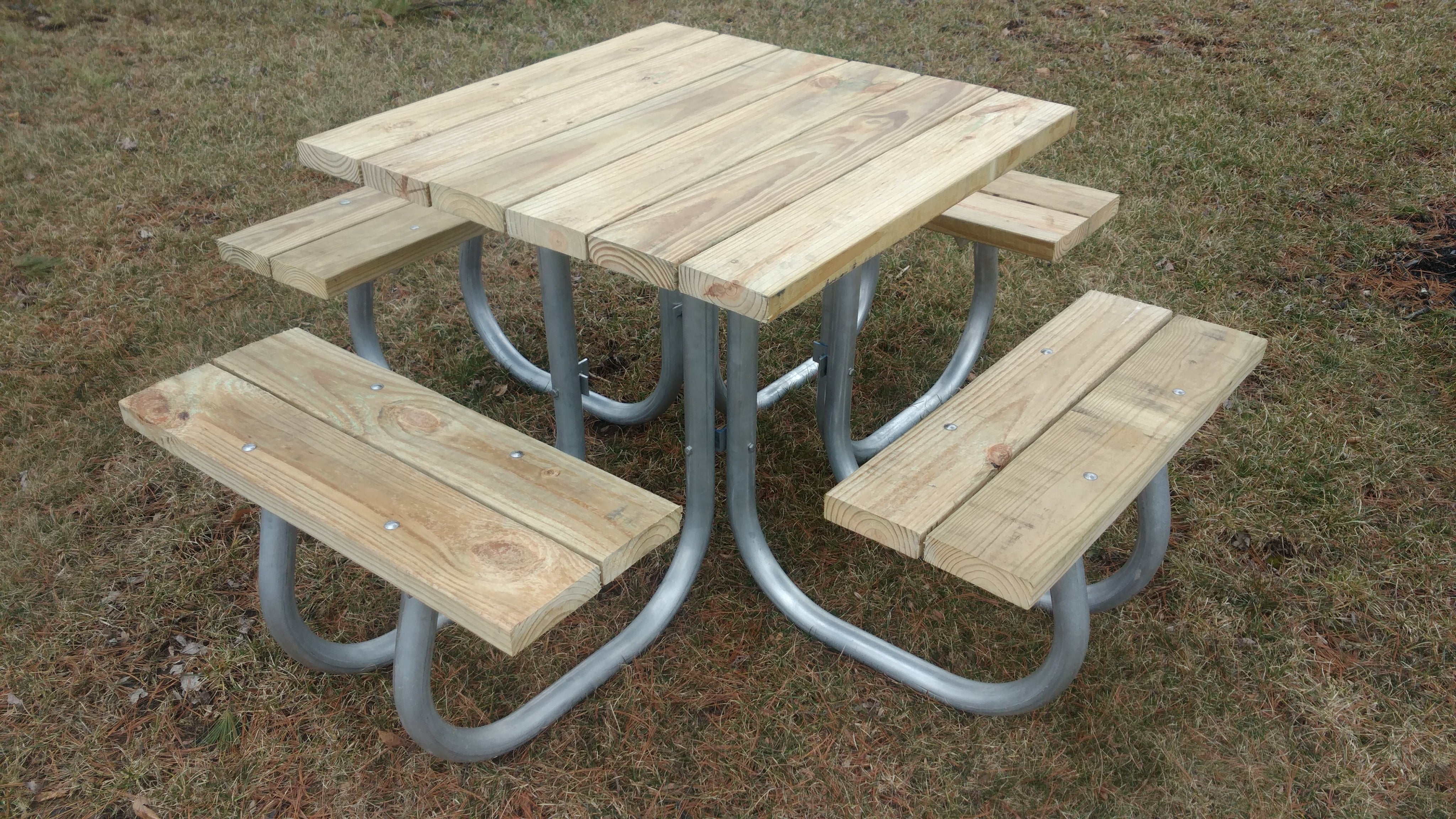 aluminum frame for square picnic table~ frame only