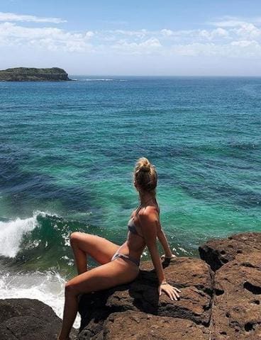 15 Aussie Beach Babes You Should Be Following Now