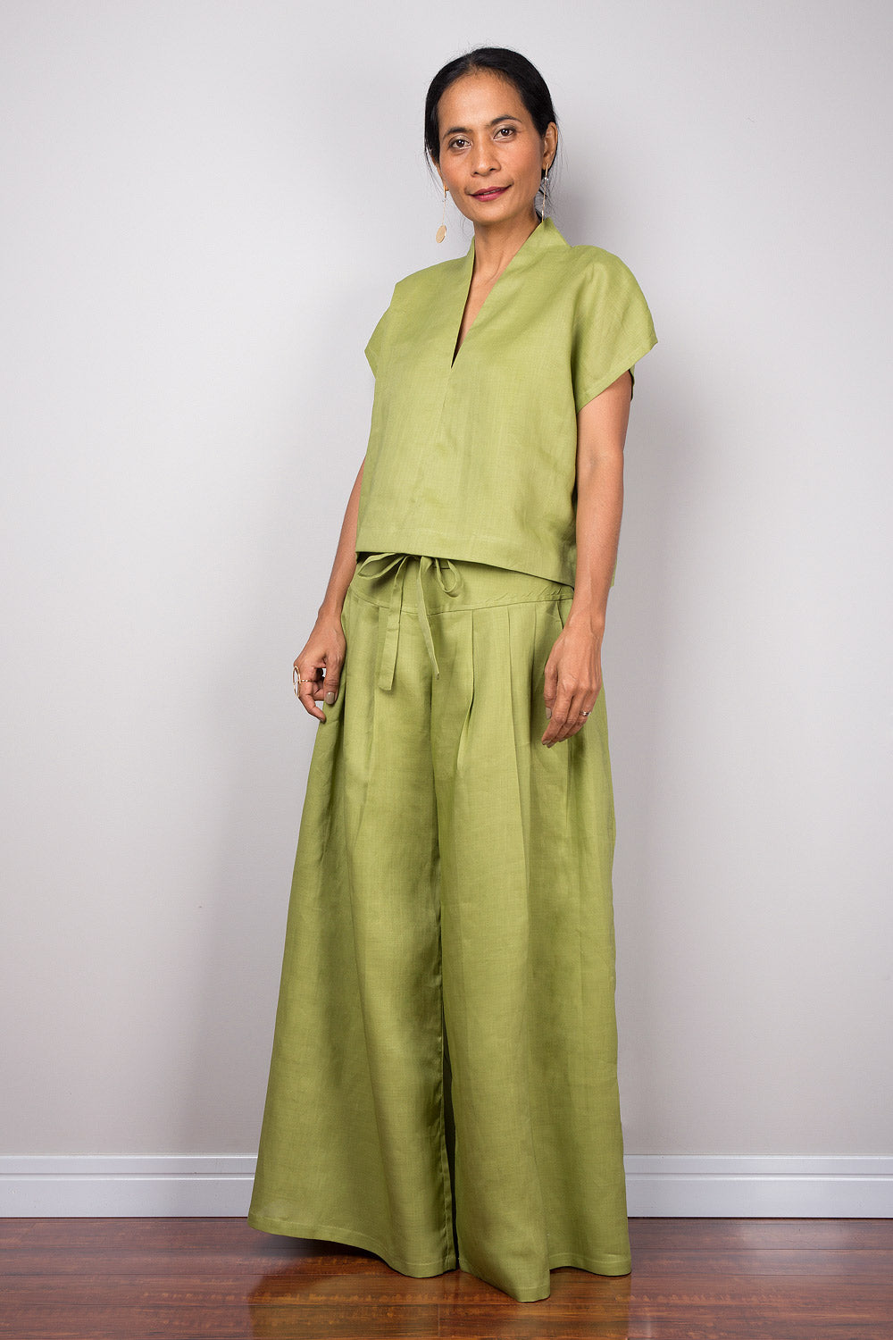 Handmade green linen long wide leg palazzo pants. Olive green high wai ...