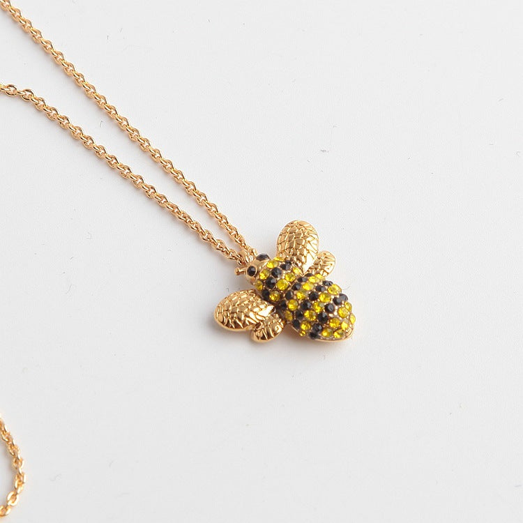 Picnic Perfect Pave Bee Pendant Necklace - Seven Season