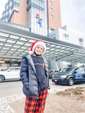 Madisyn MIS-C    Santa hat Colorado children's hospital recovery