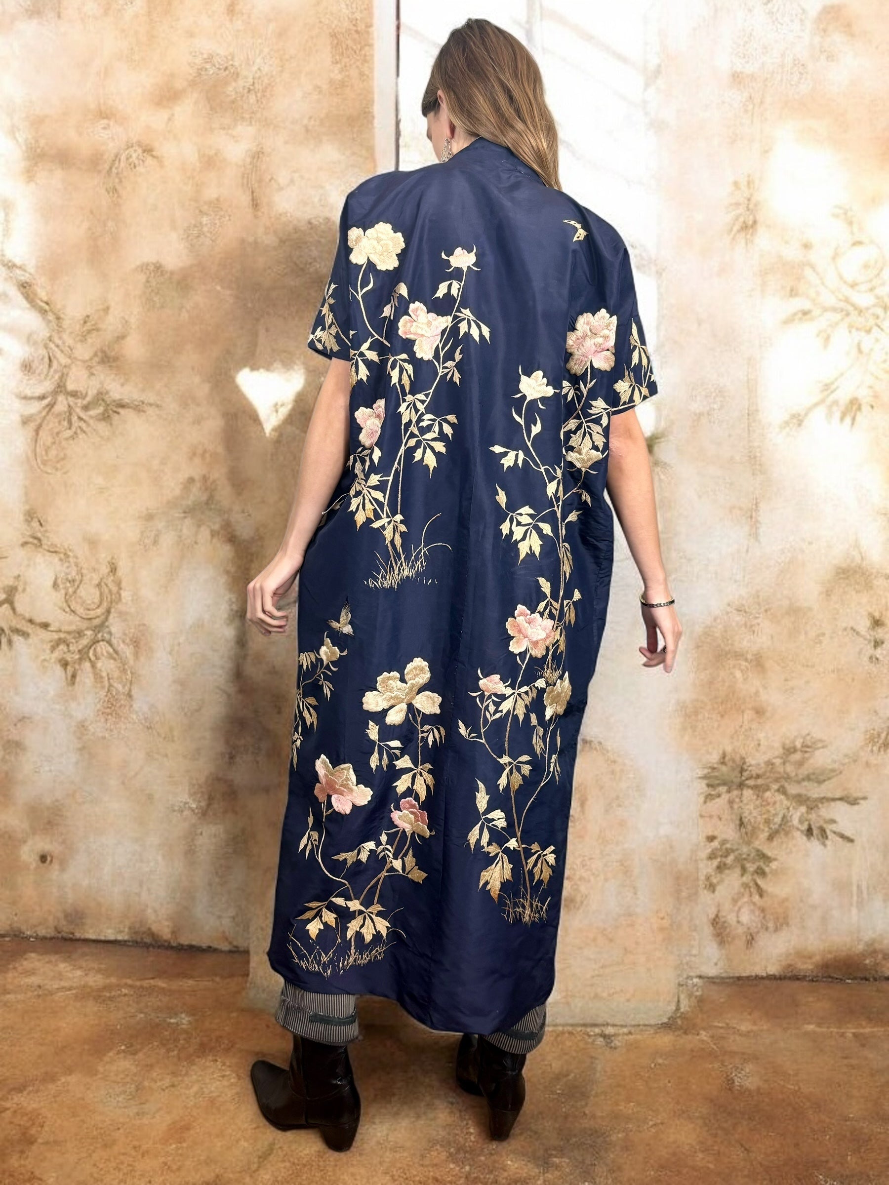 image of Astoria, 40s silk embroidered robe