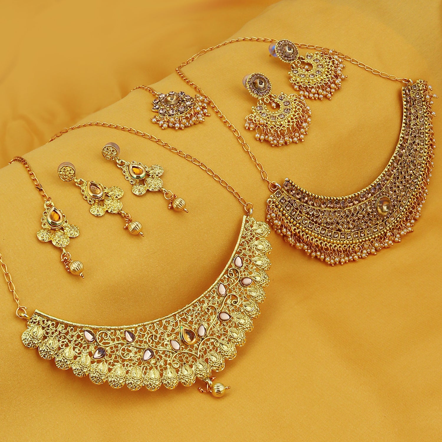 sukkhi choker set