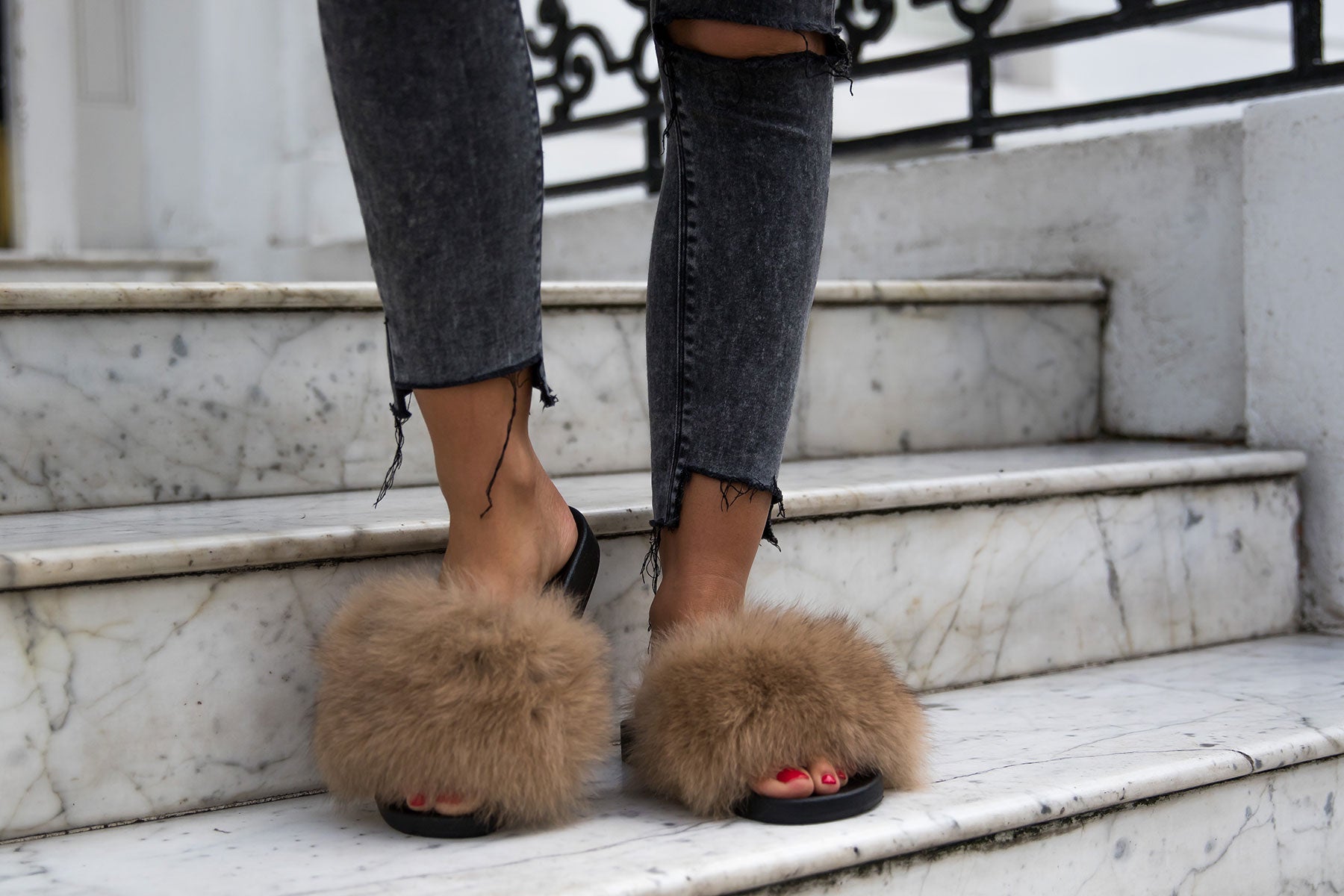 real fox fur sliders