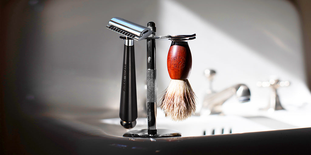 Aglovale Safety Razor and Stand Kit