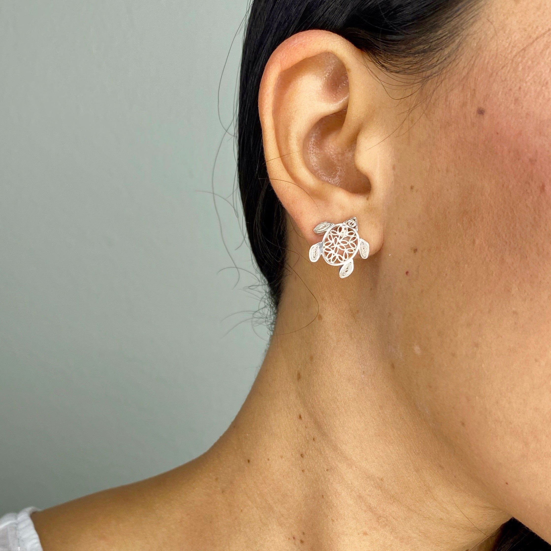 Turtles Silver Stud Earrings Filigree | OLMOX Jewelry
