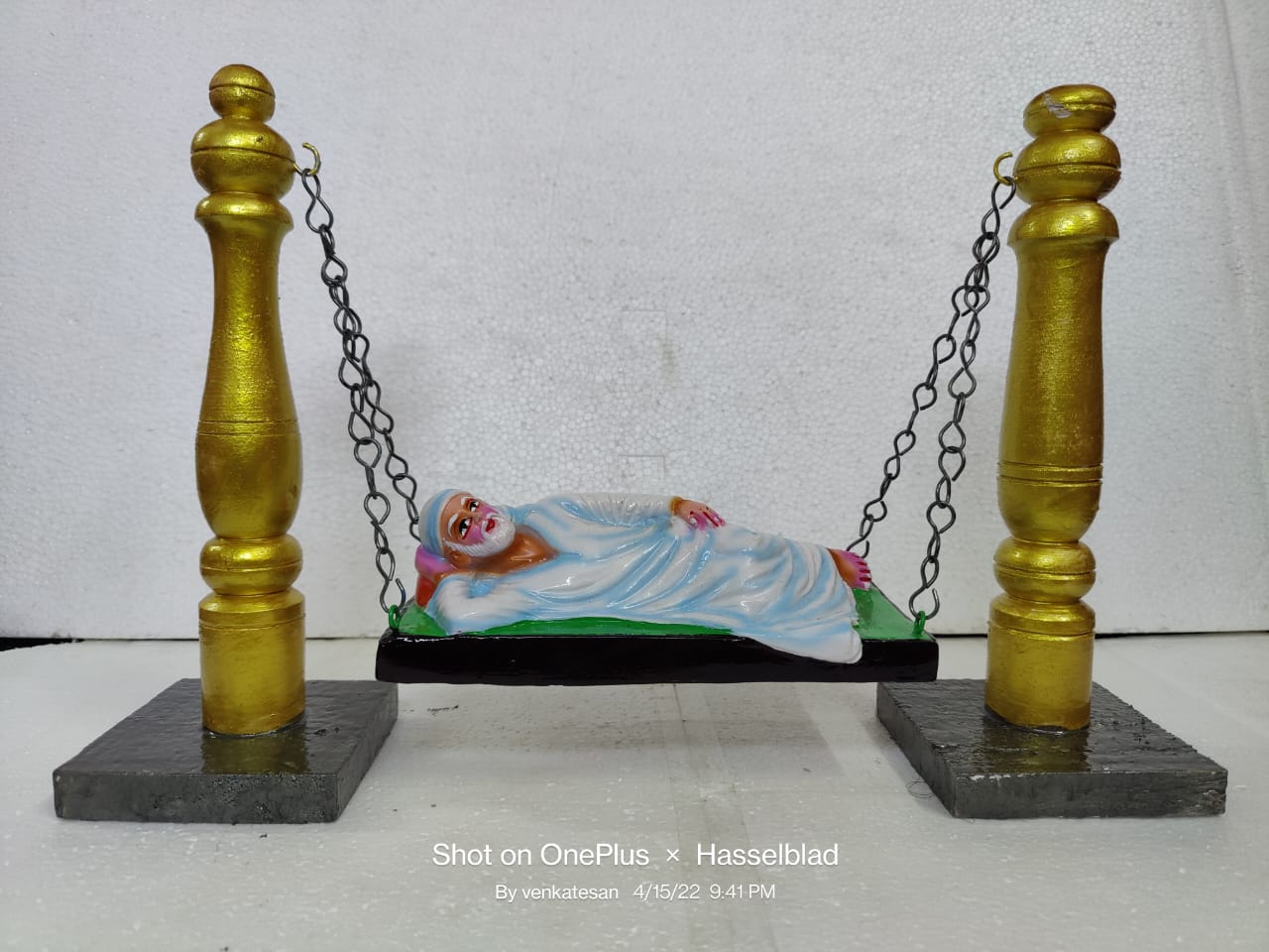 Shirdi Sai Baba Oonjal Set Golu doll Bommulu - UGoTrendy