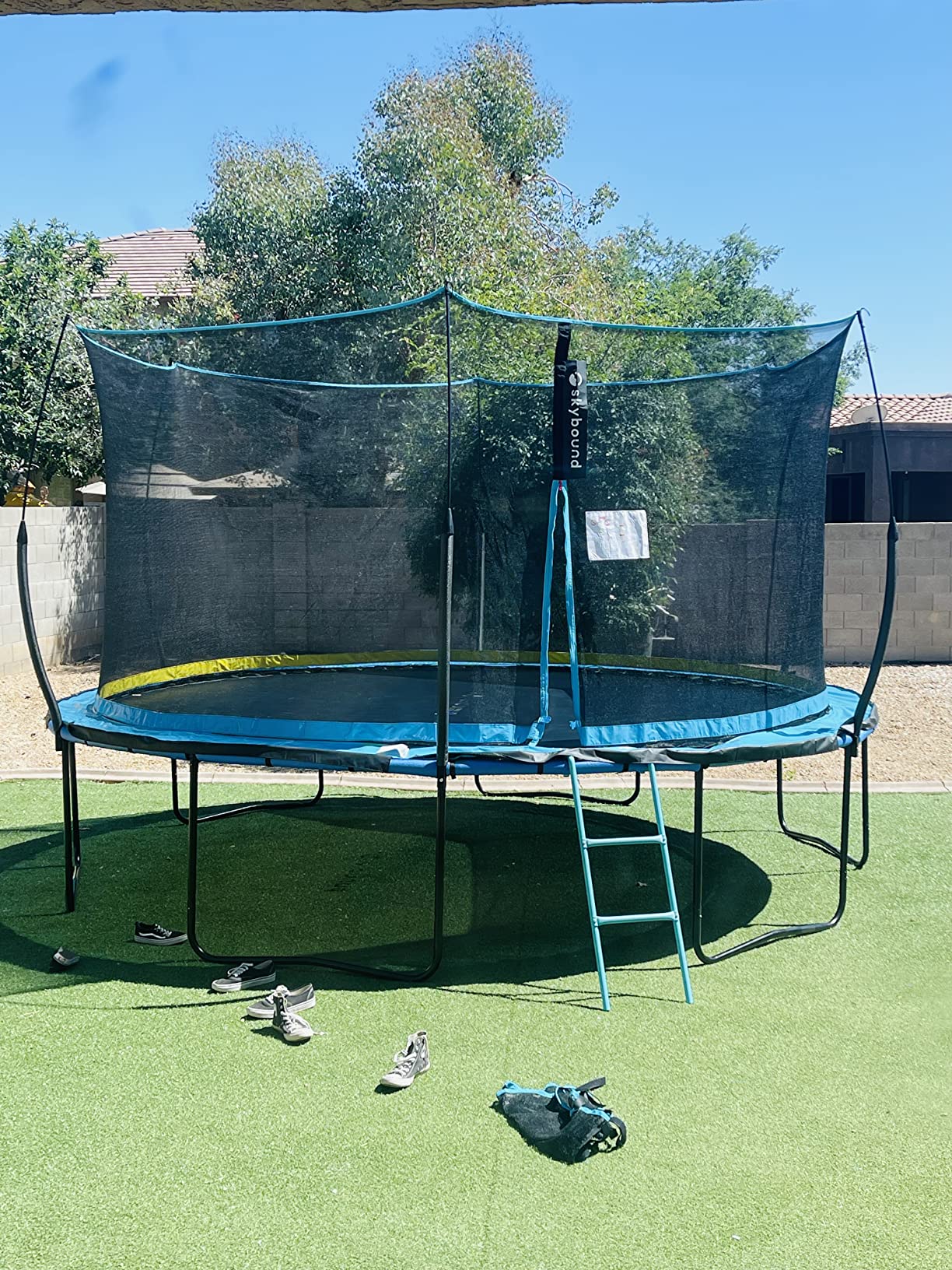 SKYBOUND_Photo_of_a_trampoline_in_the_backyard_from_a_real_client